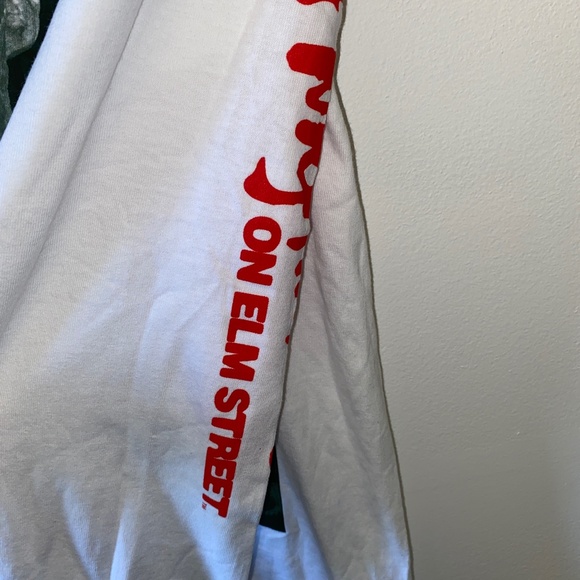 NWT Nightmare on Elm Street Graphic Long Sleeve Tee - Picture 3 of 4